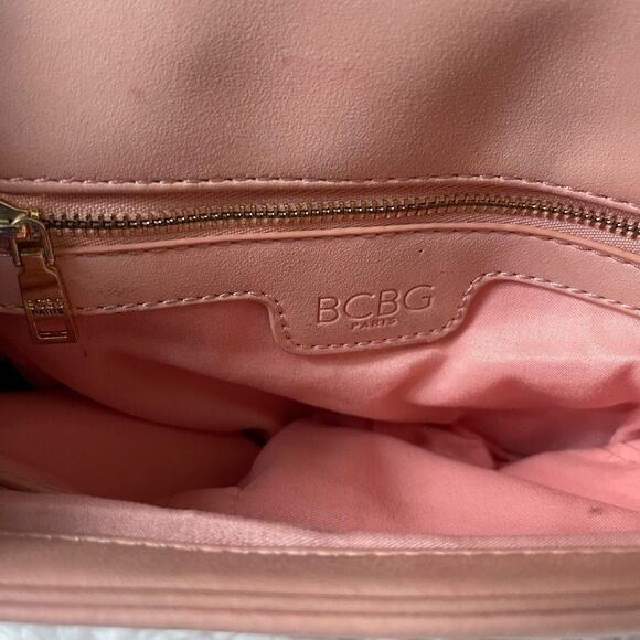 synthetic pink quilted shoulder/crossbody bag gold tone chain & accents - Picture 4 of 15